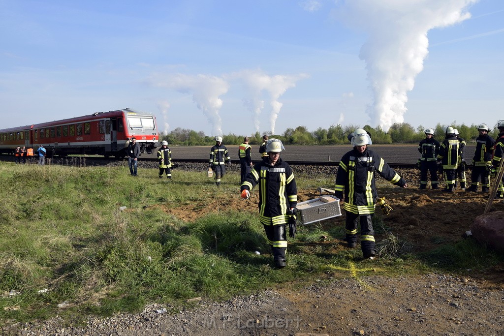 Schwerer VU LKW Zug Bergheim Kenten Koelnerstr P043.JPG - Miklos Laubert